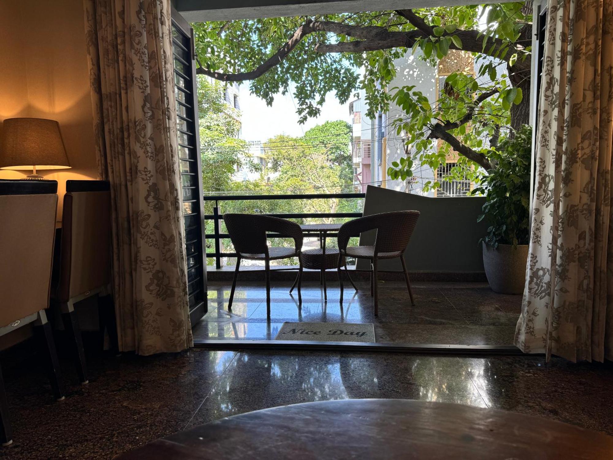 Apartmán Idam Na Mama Bengalúr Exteriér fotografie